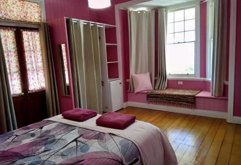 Отель Minto Accommodation Brisbane