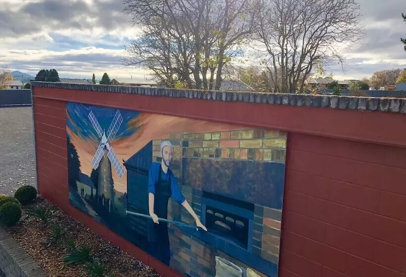 Отель Sheffield Motor Inn