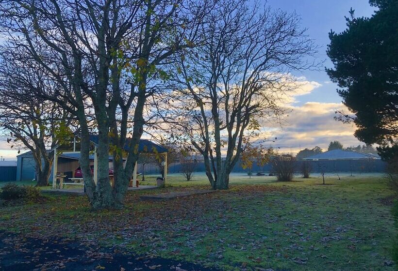 Отель Sheffield Motor Inn