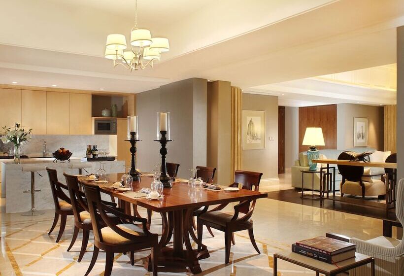 هتل Tentrem Yogyakarta