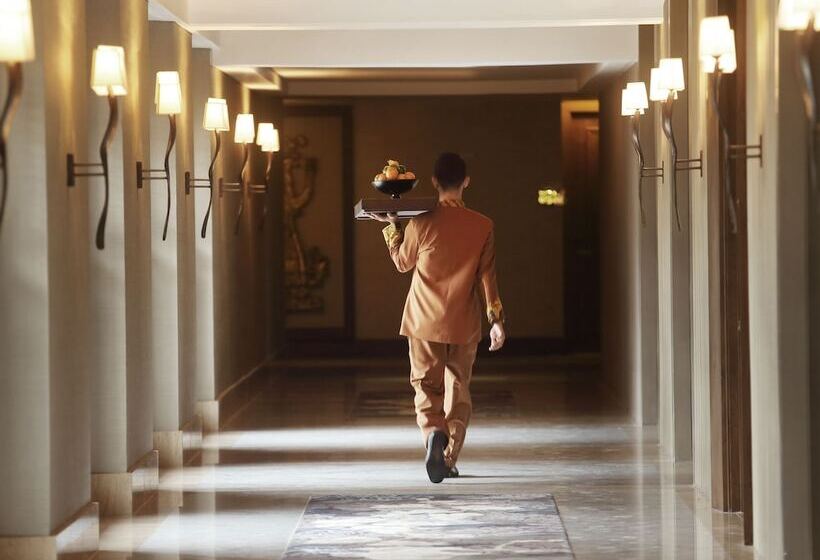 هتل Tentrem Yogyakarta