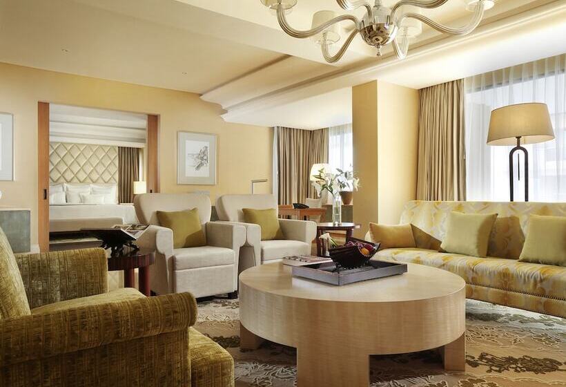 هتل Tentrem Yogyakarta