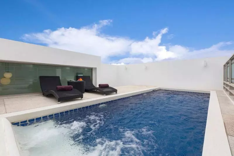 Hotel The Regent Condo