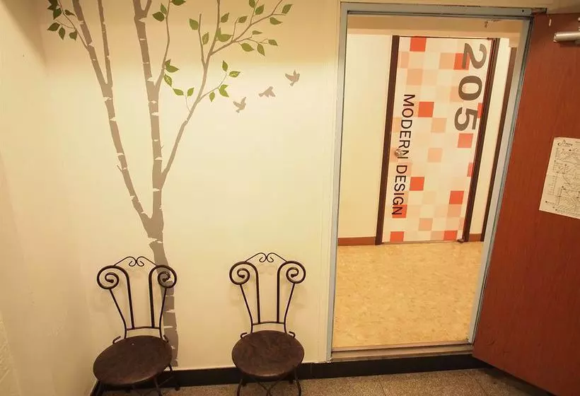 Shinchon Hostel