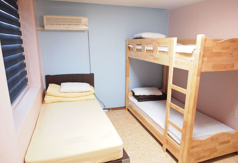 Shinchon Hostel