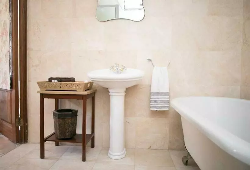 Aamiaismajoitus (B&B) Villa Pascal Guest House