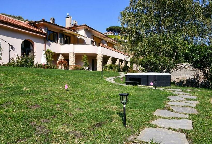 בית מלון כפרי Agriturismo Peq Agri Resort Tovo