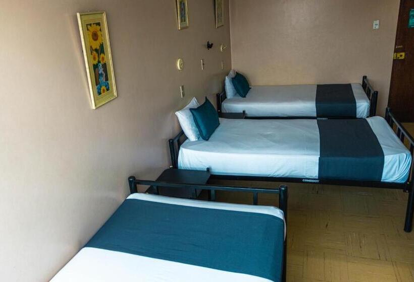 ホテル Aristi Chiclayo