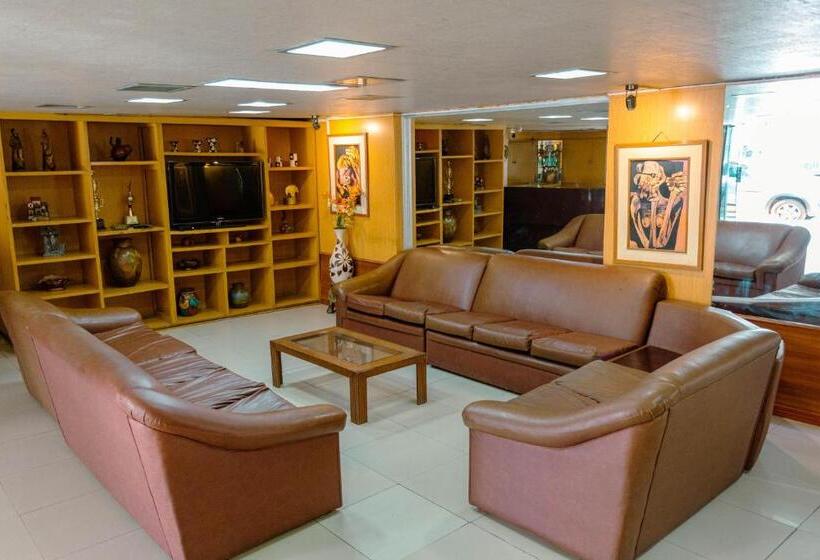 ホテル Aristi Chiclayo