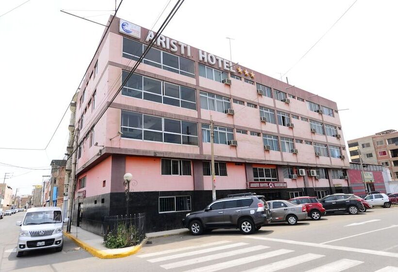 ホテル Aristi Chiclayo