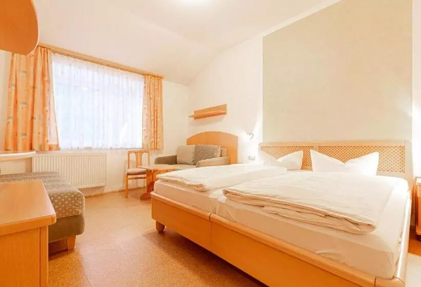 Hotelli Gasthof Zur Post