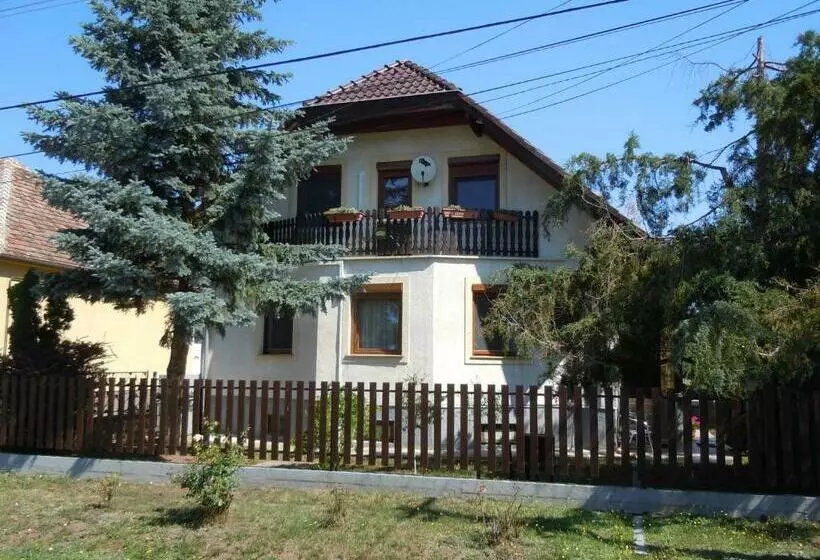 Majatalo Apartman Kata