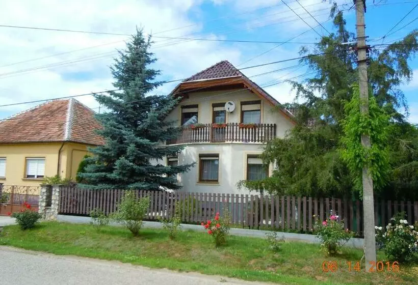 Majatalo Apartman Kata