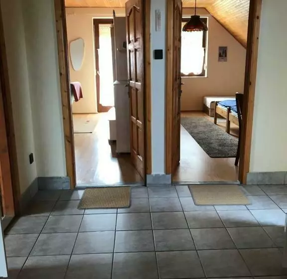 Majatalo Apartman Kata