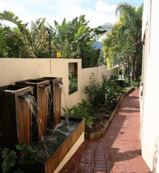 פנסיון Ponciana Superior Guesthouse