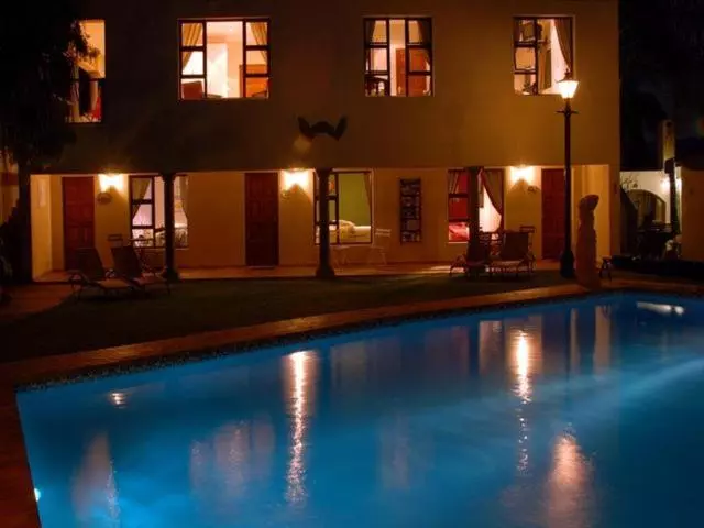 Majatalo Ponciana Superior Guesthouse