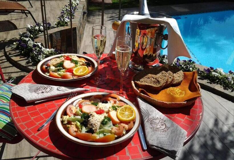 פנסיון Ponciana Superior Guesthouse