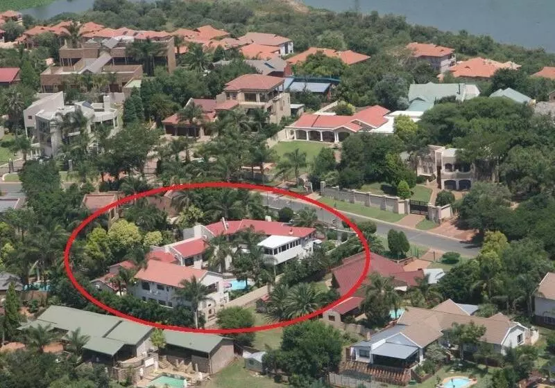 Majatalo Ponciana Superior Guesthouse