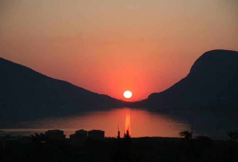 פנסיון Ponciana Superior Guesthouse