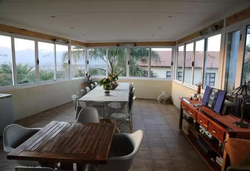 Majatalo Ponciana Superior Guesthouse