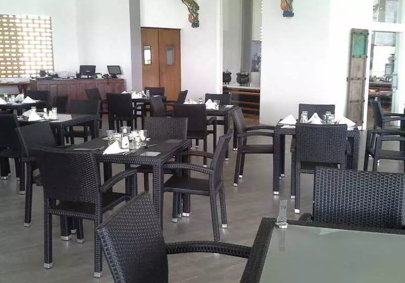 Hotel Aliya Resort And Spa Thema Collection