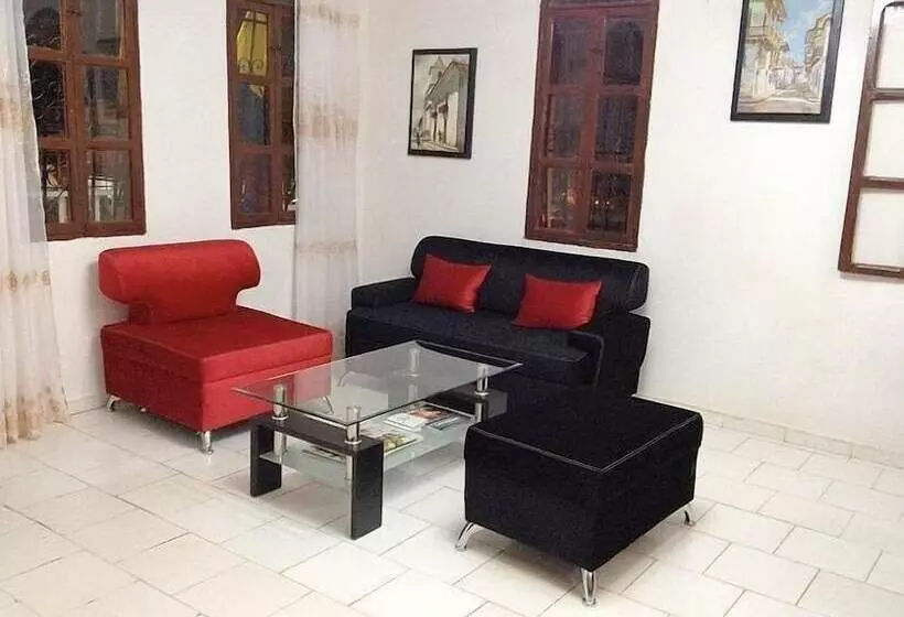 酒店 B & B Grand Royal Inn