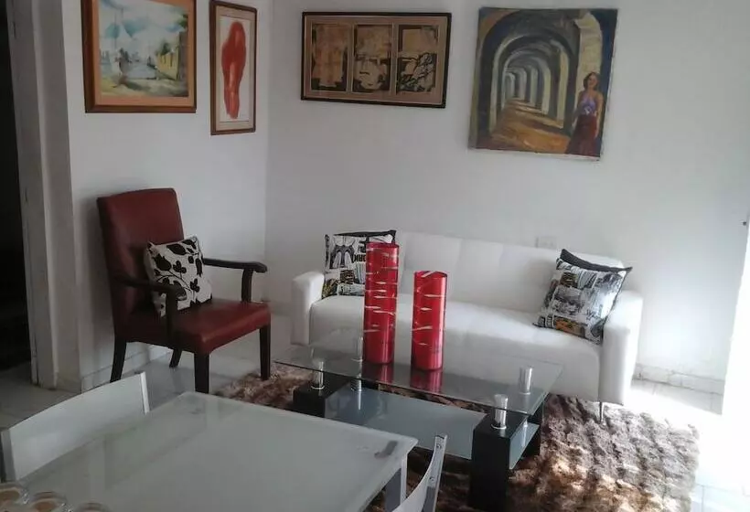 酒店 B & B Grand Royal Inn