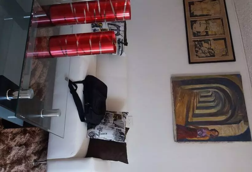 酒店 B & B Grand Royal Inn