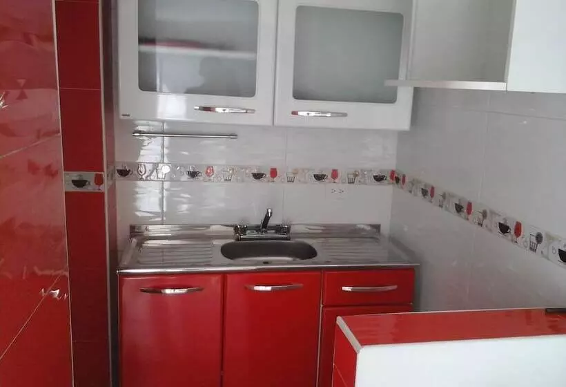 酒店 B & B Grand Royal Inn