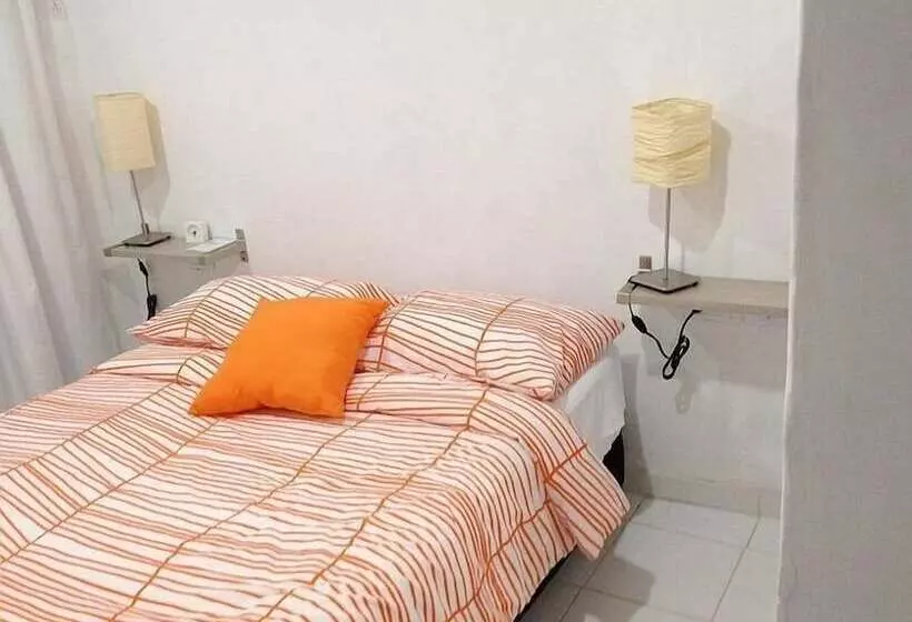 酒店 B & B Grand Royal Inn