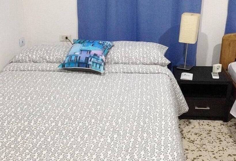 호텔 B & B Grand Royal Inn