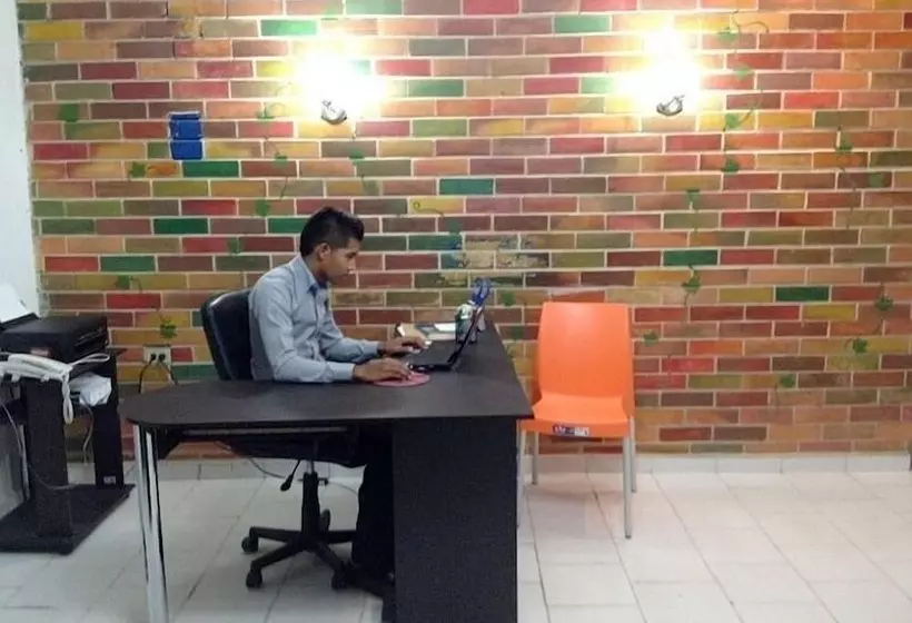 酒店 B & B Grand Royal Inn