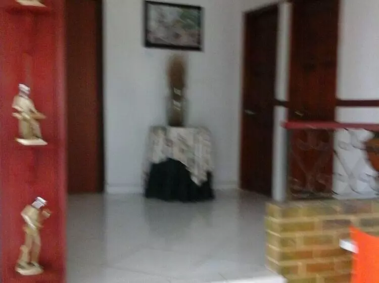 酒店 B & B Grand Royal Inn