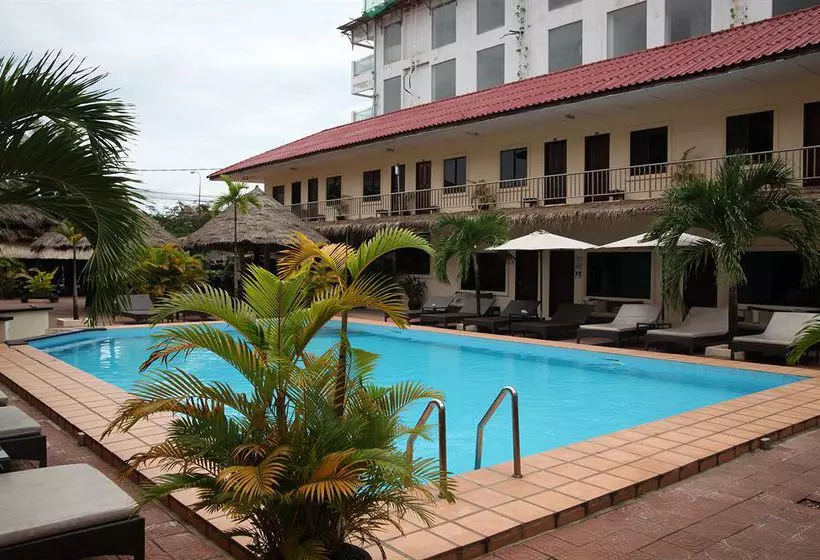 Hotel Beach Club Resort