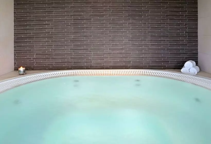 فندق Best Western Plus Hôtel Isidore