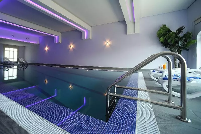 Отель Best Western Plus Mahboula