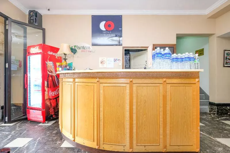 호텔 Capital O 89695 Planters