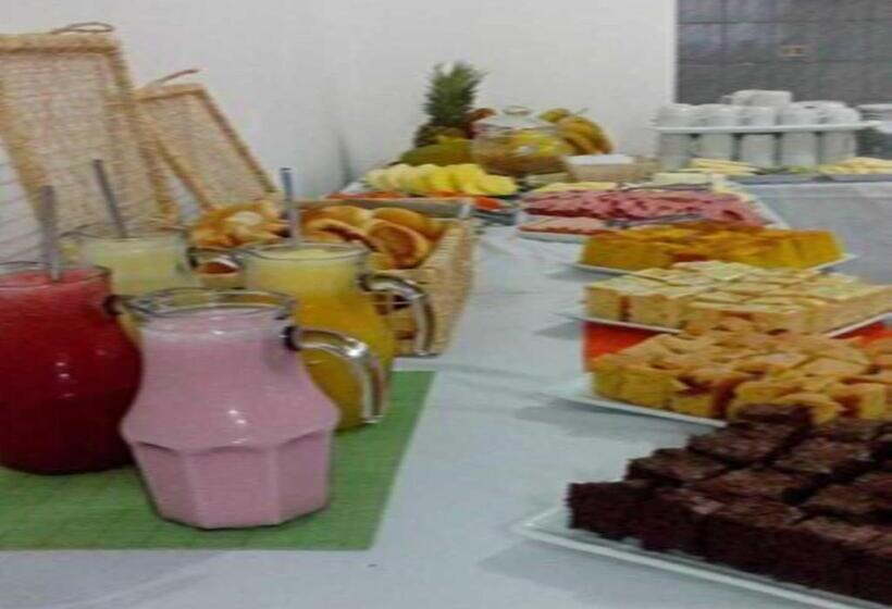 ホテル Carol Palace