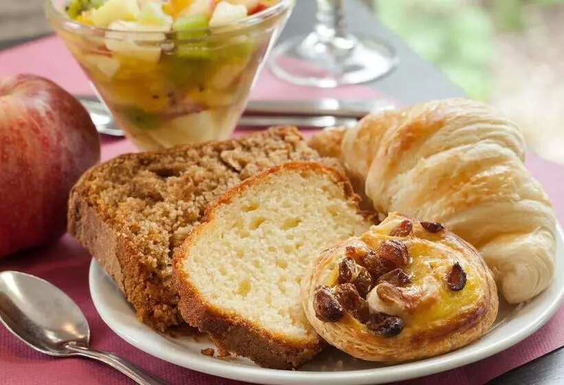 Отель Charme Hôtel Et Spa, Montbéliard Sud