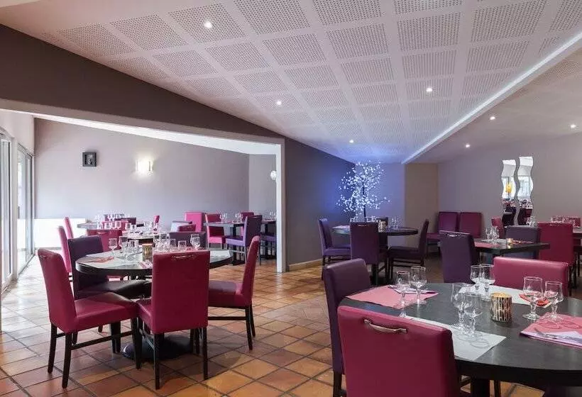 Отель Charme Hôtel Et Spa, Montbéliard Sud