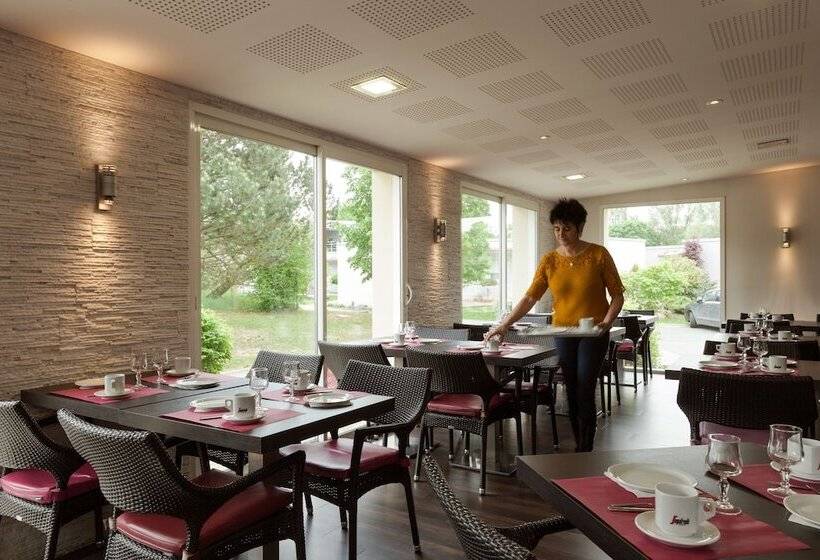 호텔 Charme Hôtel Et Spa, Montbéliard Sud