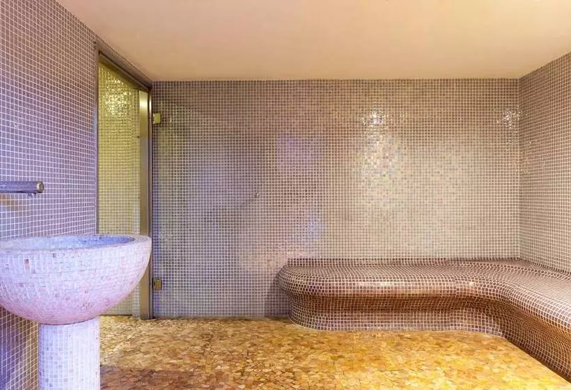 Отель Charme Hôtel Et Spa, Montbéliard Sud