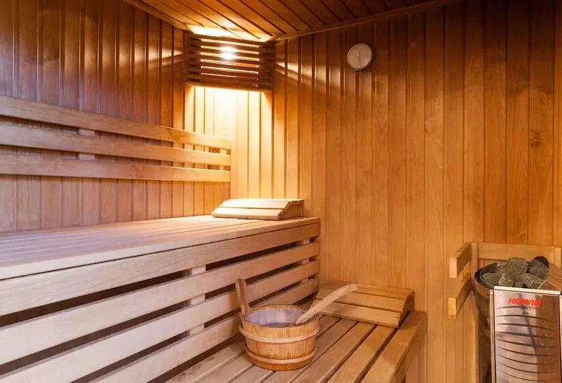 Отель Charme Hôtel Et Spa, Montbéliard Sud