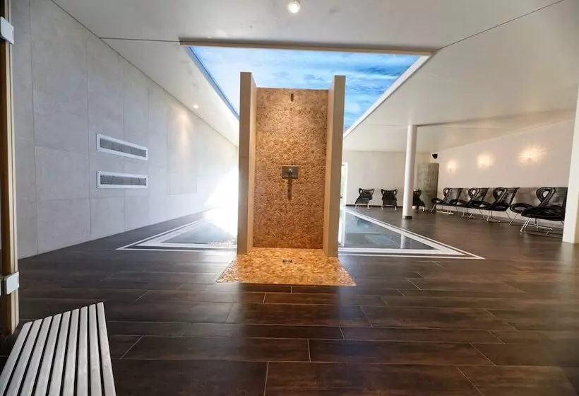 Отель Charme Hôtel Et Spa, Montbéliard Sud