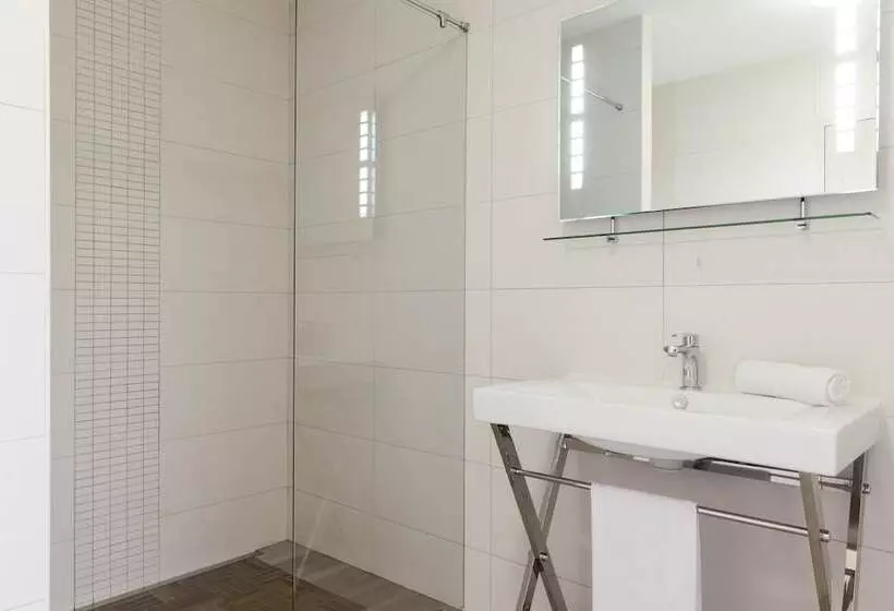 Отель Charme Hôtel Et Spa, Montbéliard Sud