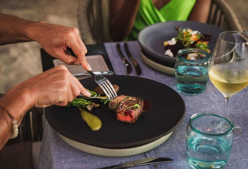 فندق Conrad Punta De Mita