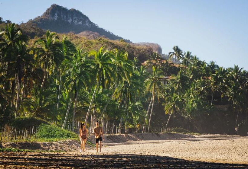 فندق Conrad Punta De Mita