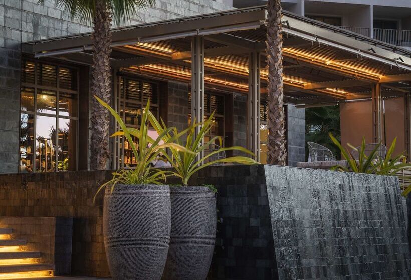 فندق Conrad Punta De Mita