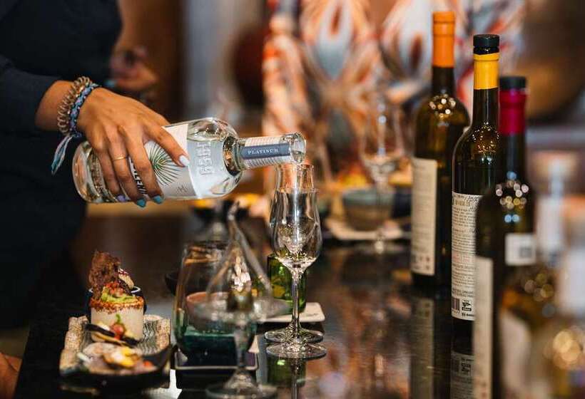 فندق Conrad Punta De Mita