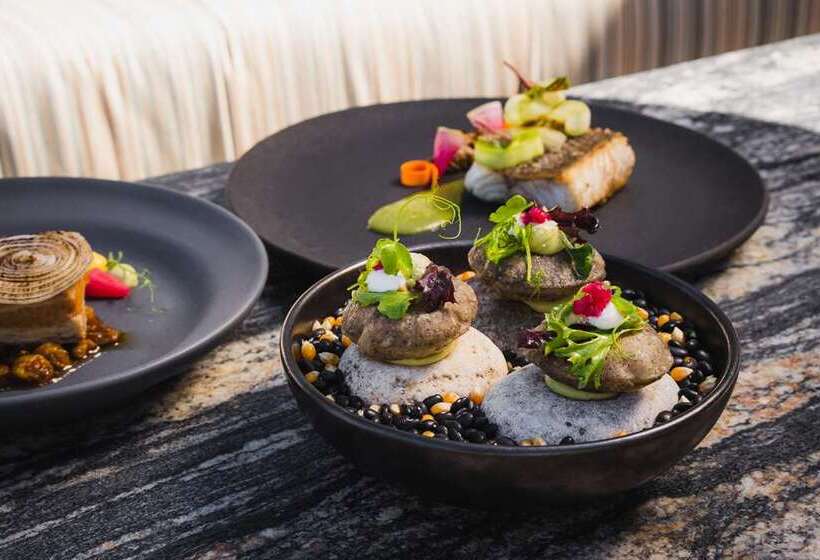 فندق Conrad Punta De Mita